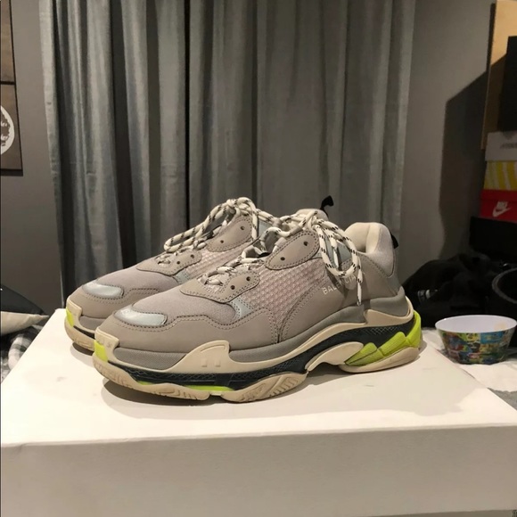 Balenciaga Mens Triple S Trainers Gray US 12 w BOX - Picture 1 of 6